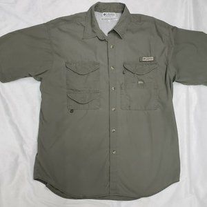 Men's Large Short Sleeve Button-up Columbia Shirt